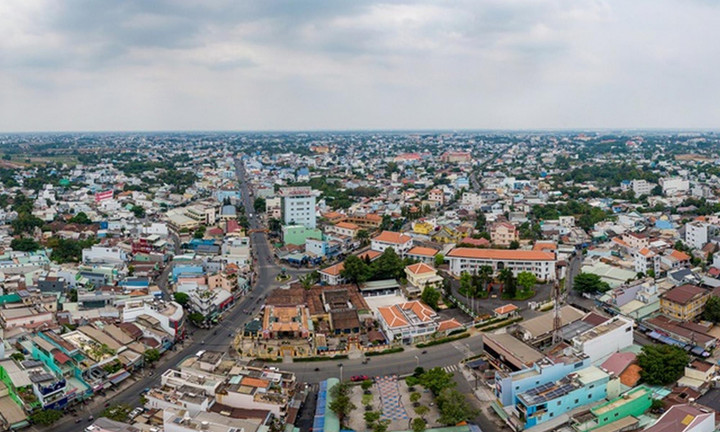 Chủ tịch TP.HCM yêu cầu xử lý dứt điểm vi phạm xây dựng ở Hóc Môn - 1