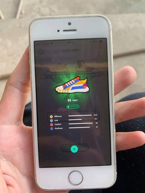 Đổ xô mua 'giày ảo' giá nghìn USD để kiếm tiền: Cảnh báo sập bẫy - 6