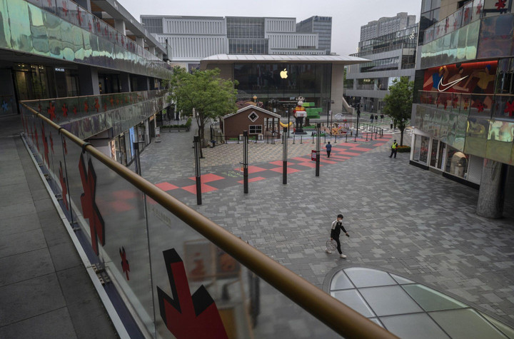 Bắc Kinh vắng bóng người ra đường - 3