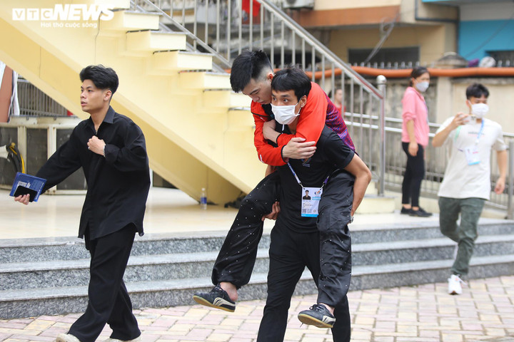 Trực tiếp SEA Games 31 hôm nay 13/5: Tuyển Kickboxing Việt Nam giành 5 HCV - 19