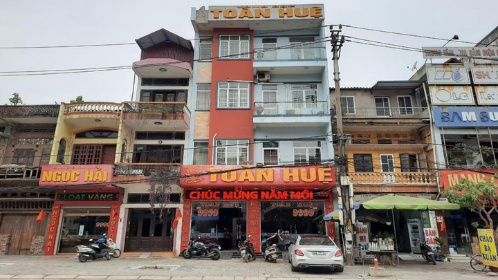 Truy tìm kẻ giả vờ mua vàng rồi cướp ở Bắc Giang - 1