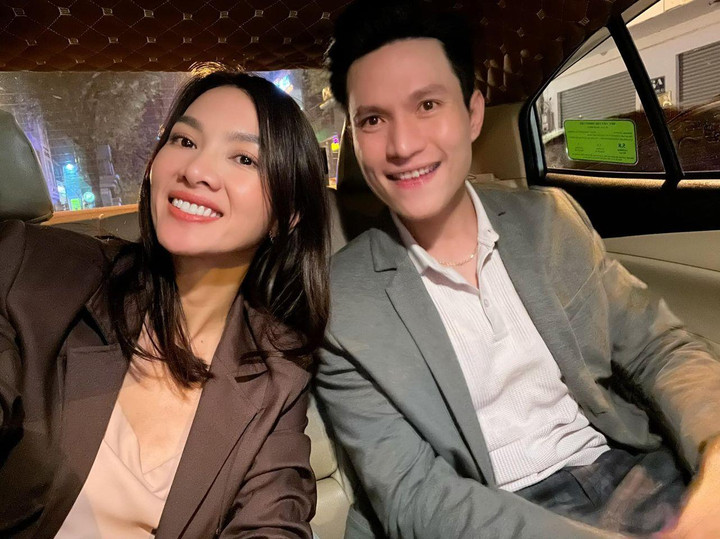 Sao Việt 15/5: Cặp đôi 'Những cô gái chân dài' không mấy khác biệt sau 20 năm - 1