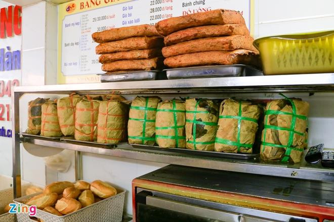 Những hàng bánh mì nổi tiếng Hà Nội bán hơn 1.000 chiếc mỗi ngày - 2