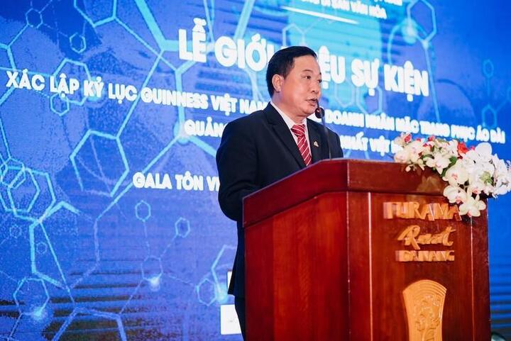 1.000 doanh nhân mặc áo dài quảng bá du lịch - 1