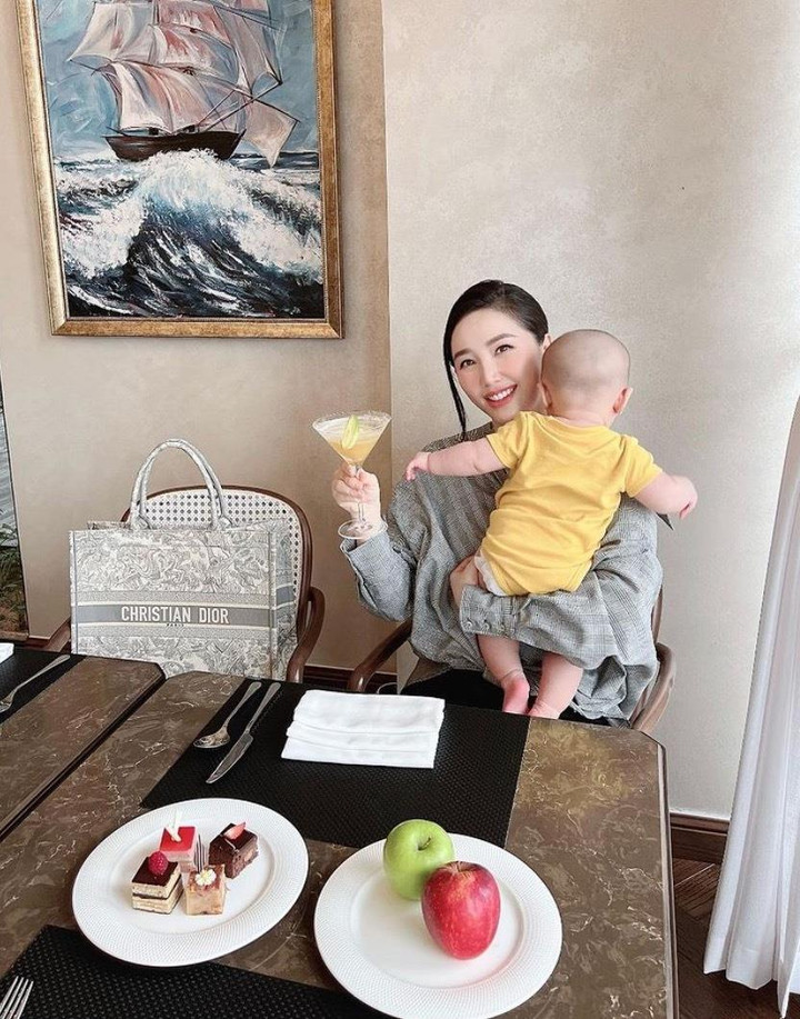 Cuộc sống như mơ của 2 nàng 'công chúa nhạc teen' đình đám V-Pop - 11