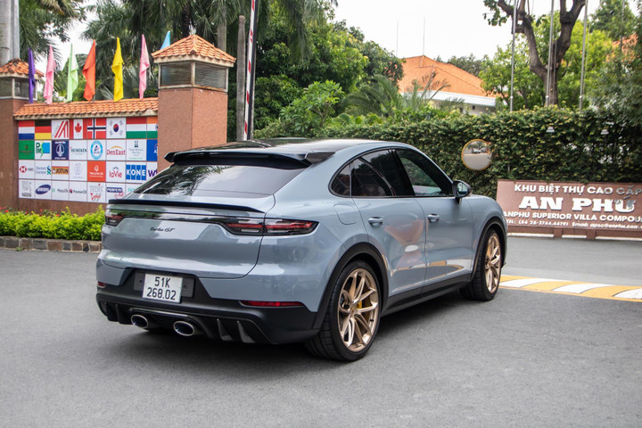 Cận cảnh Porsche Cayenne Turbo GT của ông Đặng Lê Nguyên Vũ - 4