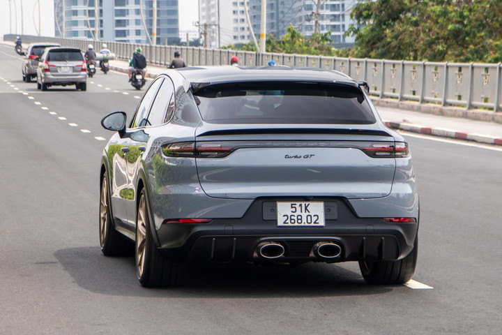 Cận cảnh Porsche Cayenne Turbo GT của ông Đặng Lê Nguyên Vũ - 5