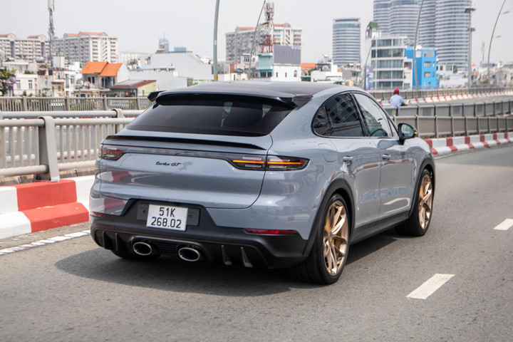 Cận cảnh Porsche Cayenne Turbo GT của ông Đặng Lê Nguyên Vũ - 6