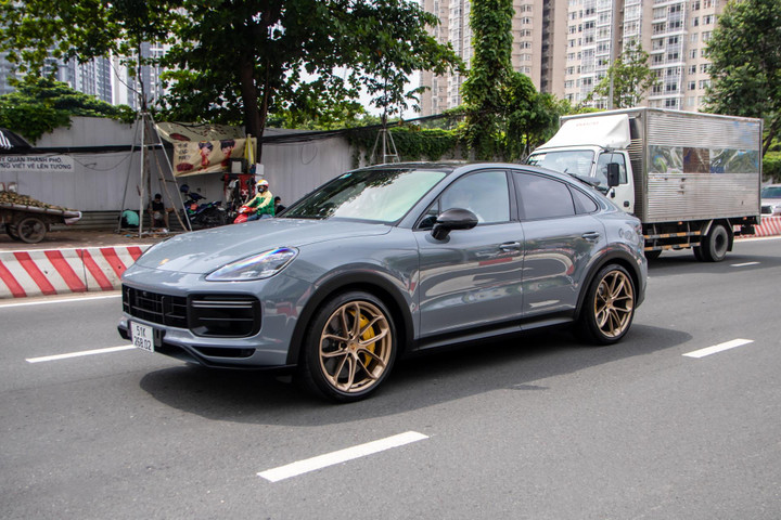 Cận cảnh Porsche Cayenne Turbo GT của ông Đặng Lê Nguyên Vũ - 8