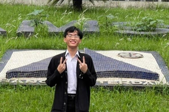 Tự học 10 tiếng/ngày, nam sinh 2 lần đoạt giải Nhất quốc gia - 2