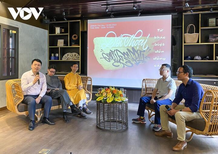 Cú bắt tay lịch sử giữa graffiti và thư pháp Việt - 1