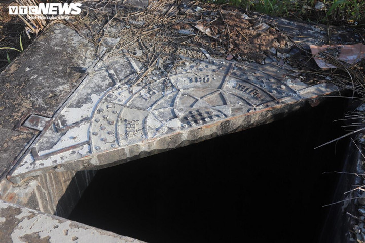 TP.HCM: Sau cầu Thủ Thiêm 2, đến lượt hàng loạt hố ga trên đường Tố Hữu mất nắp - 8