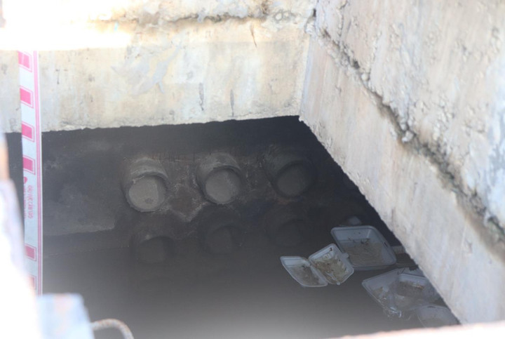 TP.HCM: Sau cầu Thủ Thiêm 2, đến lượt hàng loạt hố ga trên đường Tố Hữu mất nắp - 4