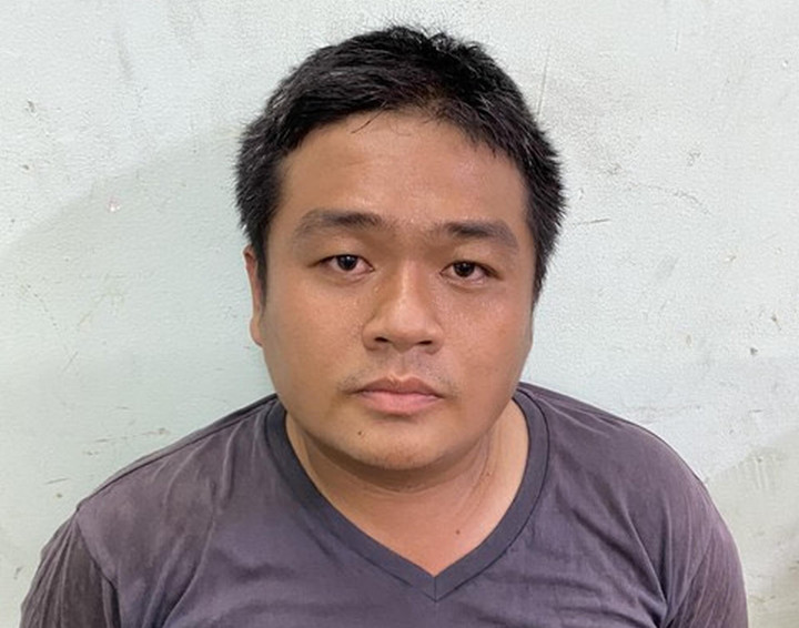 Trinh sát nổ súng khống chế kẻ cướp giật dây chuyền ở TP.HCM - 2