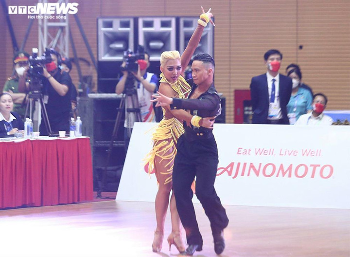 Trực tiếp SEA Games 31 hôm nay 15/5: Việt Nam đón mưa HCV từ Wushu, Điền kinh - 27