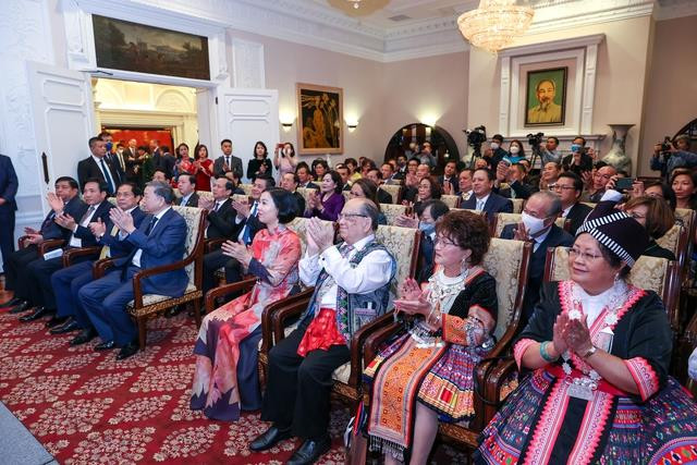 Đề nghị công nhận cộng đồng người Việt tại Mỹ là dân tộc thiểu số Hoa Kỳ - 4