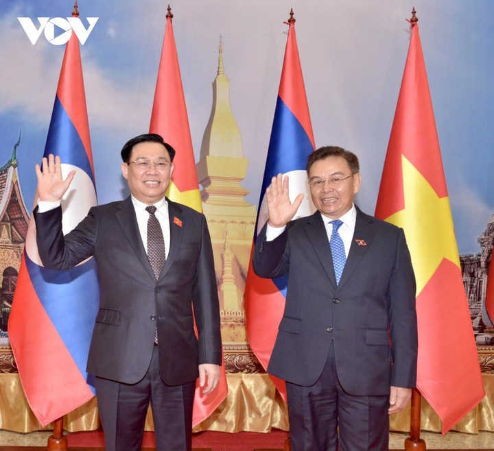 Hội đàm Chủ tịch Quốc hội Việt Nam và Lào: Quan hệ hai nước có ý nghĩa sống còn - 2