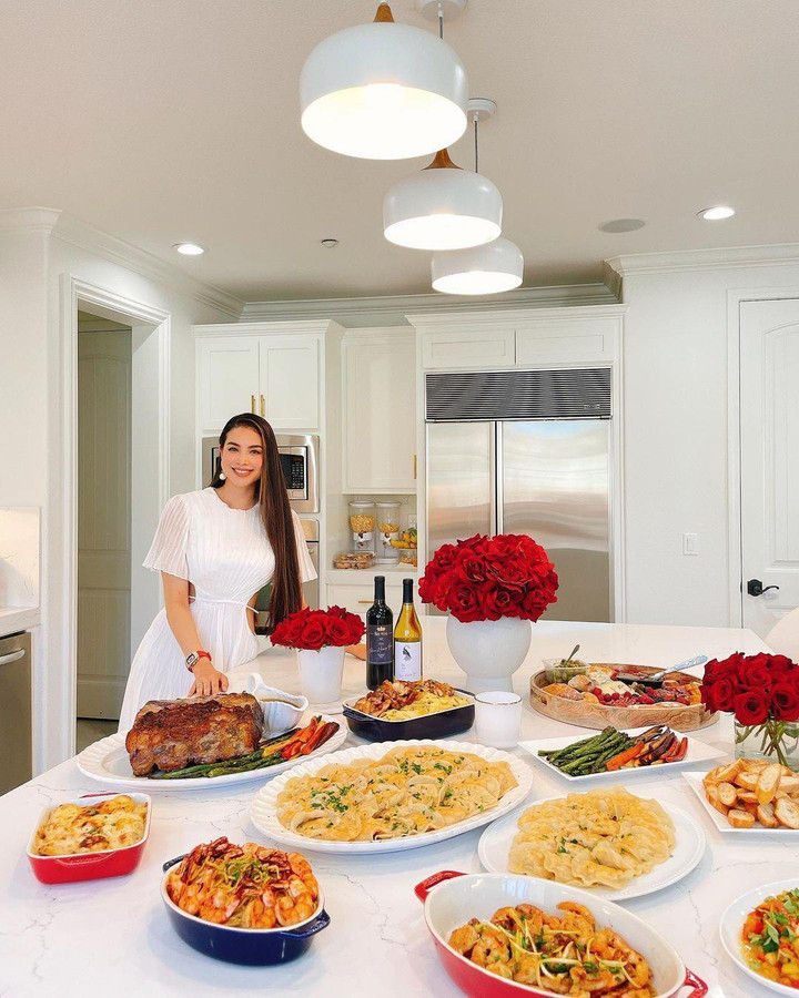 Sau 4 năm rời showbiz và sang Mỹ, cuộc sống của Phạm Hương hiện thế nào? - 8