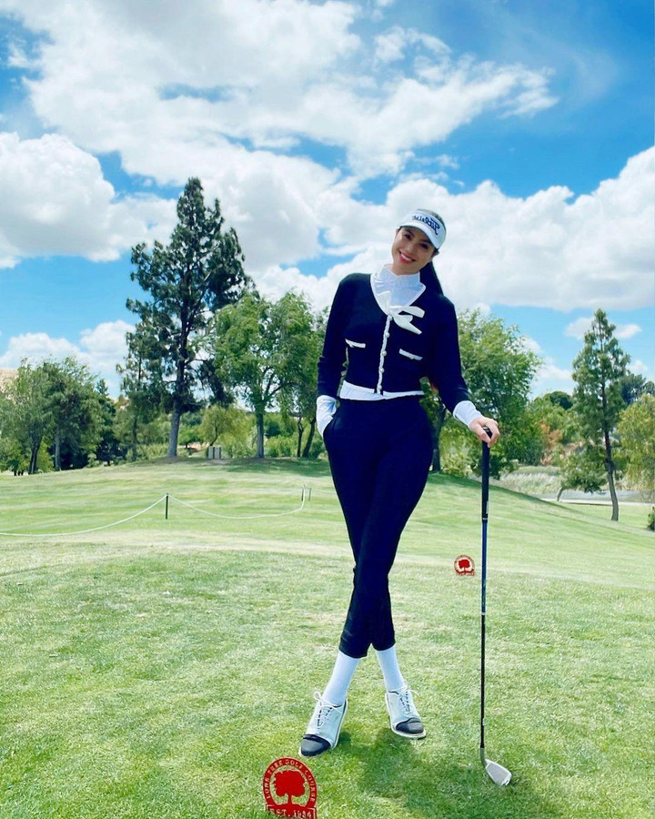 Sau 4 năm rời showbiz và sang Mỹ, cuộc sống của Phạm Hương hiện thế nào? - 4