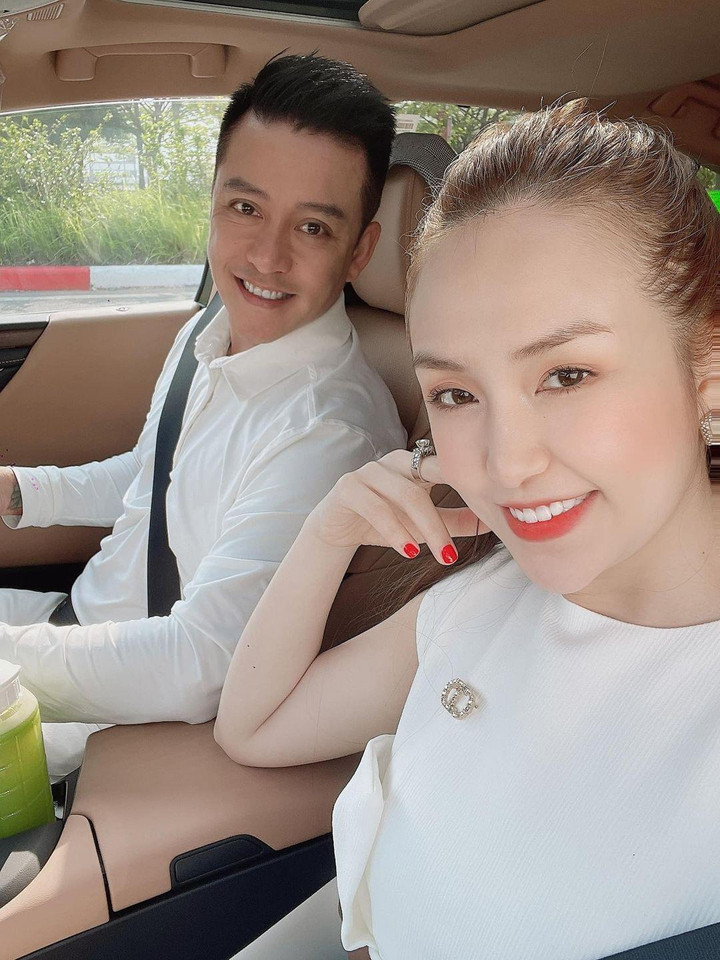 Sao Việt 16/5: Cát Phượng vui vẻ sau thông báo chia tay Kiều Minh Tuấn - 7