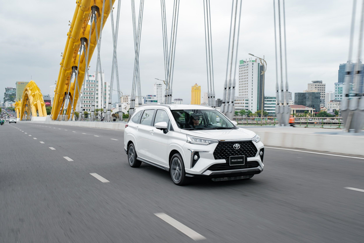 Toyota Veloz Cross - Chiếc MPV tạo cơn sốt với phong cách và tiện nghi - 5