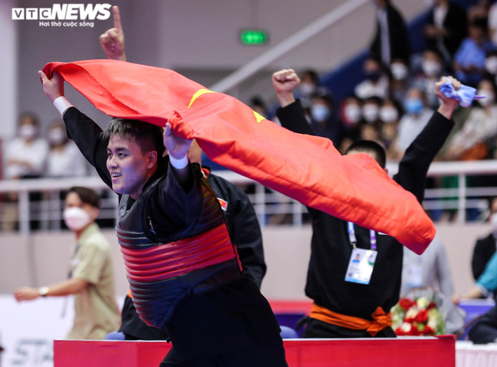 Võ sĩ Việt Nam ăn mừng hụt, mất huy chương vàng vì lỗi khó tin - 10