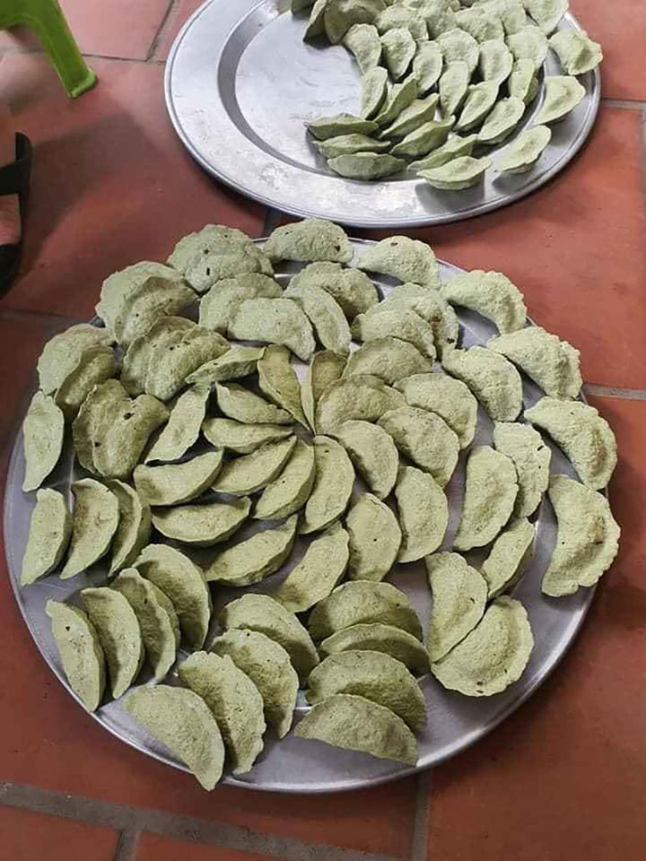 Ghé đất Kinh Bắc, đừng quên thưởng thức bánh khúc bình dị thơm thảo ở làng Diềm - 3