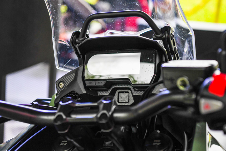 Chi tiết Honda CB500X 2022 vừa về Việt Nam - 4