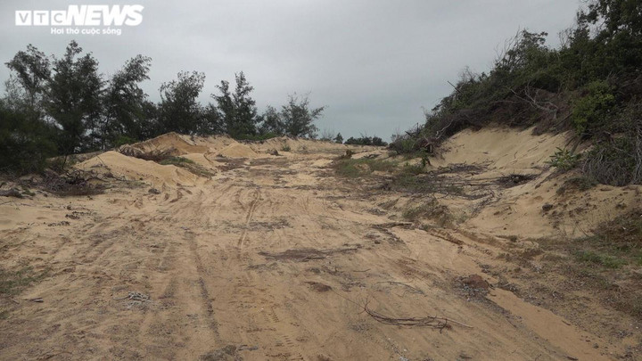 Cận cảnh những dự án nghỉ dưỡng trăm tỷ bỏ hoang ở Huế - 14