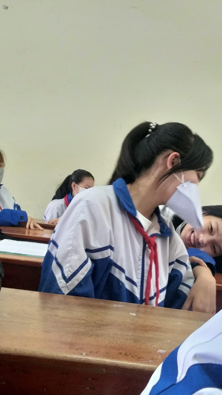 Học sinh rần rần đu trend hóa 'chú chim chăm chỉ' với 'khẩu trang' siêu hài - 7