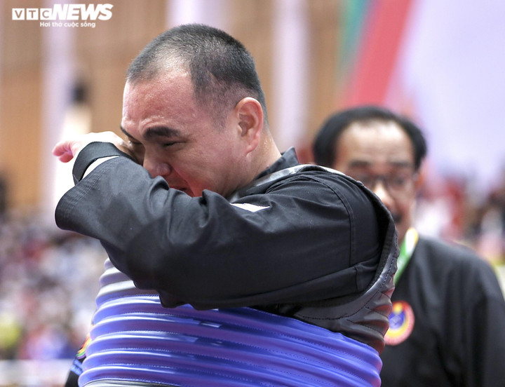 Trực tiếp SEA Games 31 hôm nay 16/5: Nguyễn Huy Hoàng, Trần Hưng Nguyên vô địch - 26