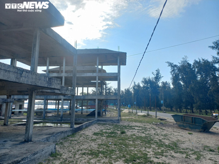 Cận cảnh những dự án nghỉ dưỡng trăm tỷ bỏ hoang ở Huế - 5