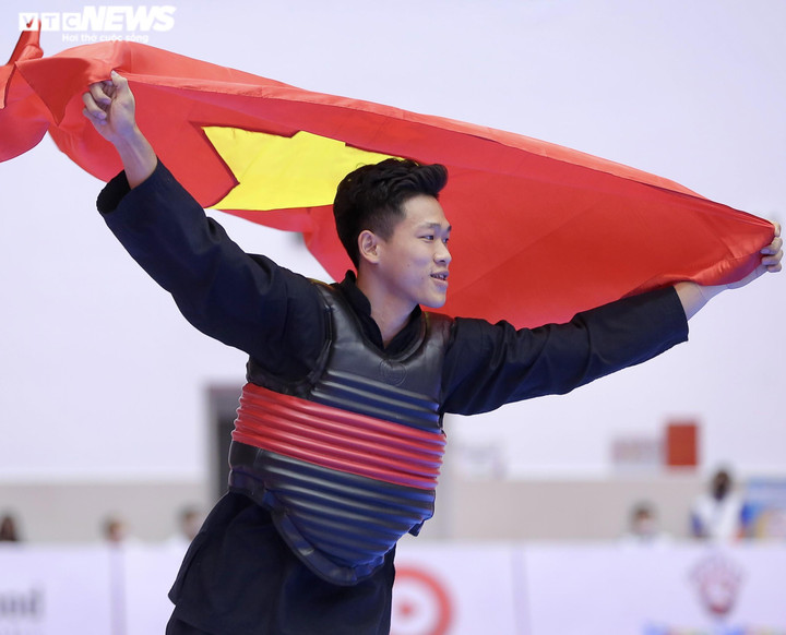 Trực tiếp SEA Games 31 hôm nay 16/5: Nguyễn Huy Hoàng, Trần Hưng Nguyên vô địch - 24