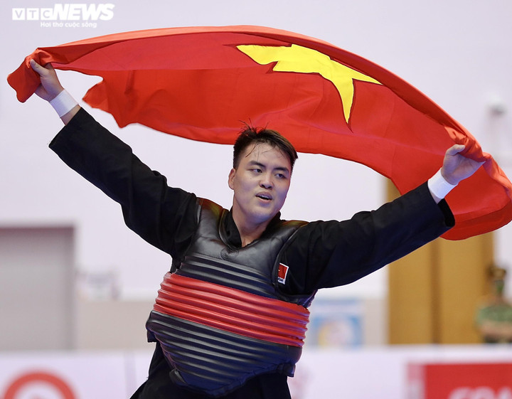 Trực tiếp SEA Games 31 hôm nay 16/5: Nguyễn Huy Hoàng, Trần Hưng Nguyên vô địch - 25