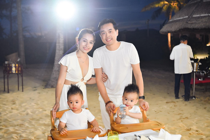 Sao Việt 18/5: MC Quyền Linh đi dép tổ ong, ngồi đất cùng bà con nghèo - 6