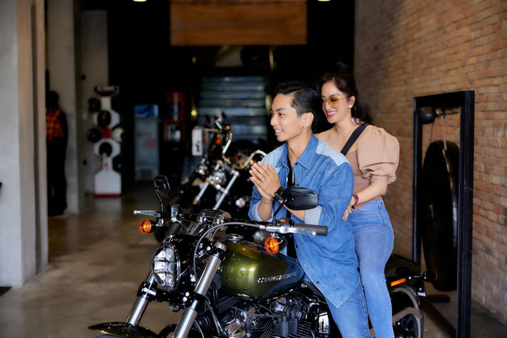 'Soi' chiếc Harley-Davidson tiển tỷ mà Khánh Thi tặng Phan Hiển - 4