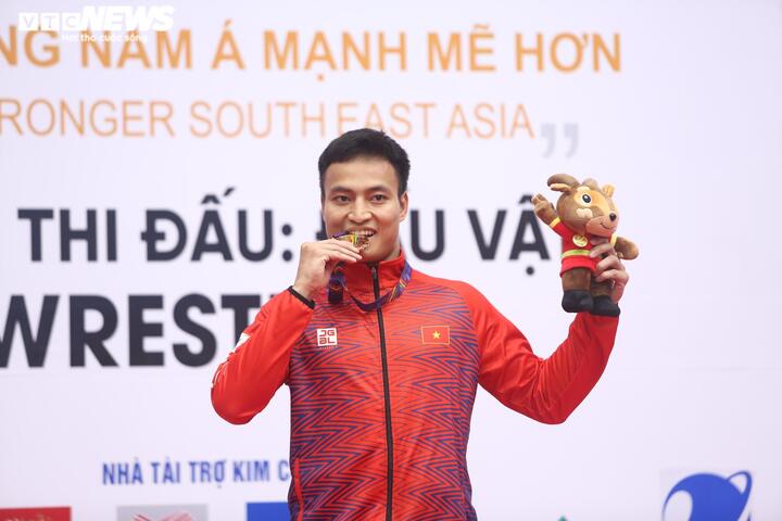 Trực tiếp SEA Games 31 hôm nay 17/5: Đội bơi tiếp sức 4x200m tự do phá kỷ lục - 14