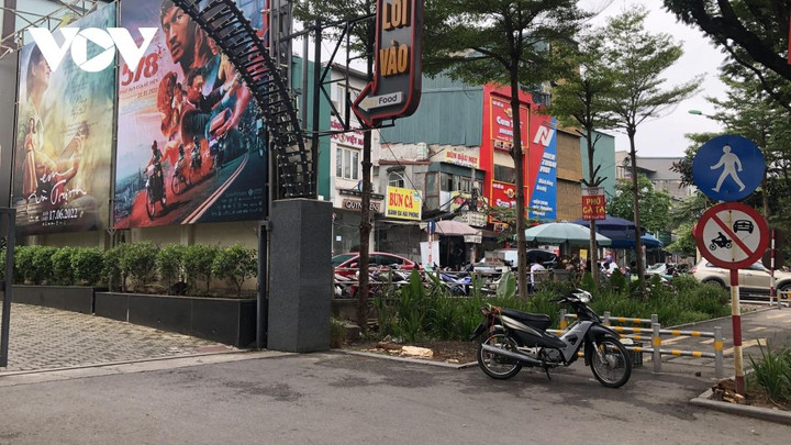 Vướng mặt bằng, dự án Công viên văn hoá Đống Đa bị dân nhảy dù chiếm đất - 3