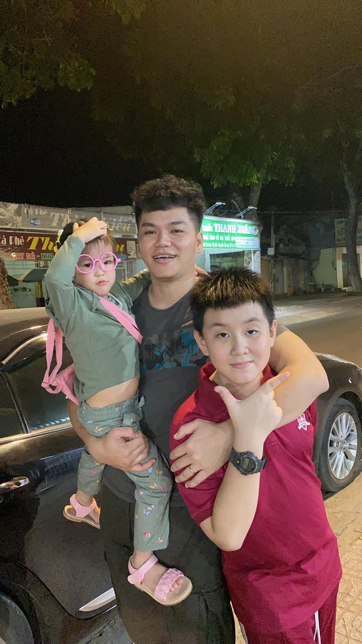 Đâu chỉ nghệ sĩ nam, mỹ nhân Việt cũng mạnh tay chi tiền tỉ mua xe tặng chồng - 7