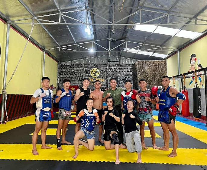 Phim điện ảnh Phá Vây cổ vũ Nguyễn Trần Duy Nhất bằng tuyệt kỹ Muay Thái - 3