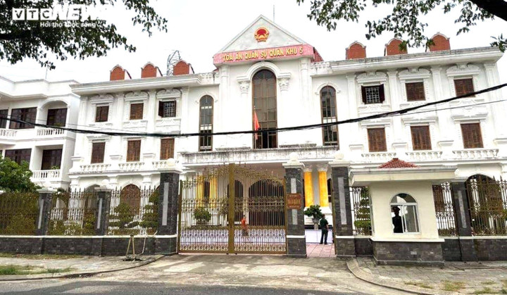 2 cựu đội trưởng biên phòng buôn ma túy lĩnh án - 1