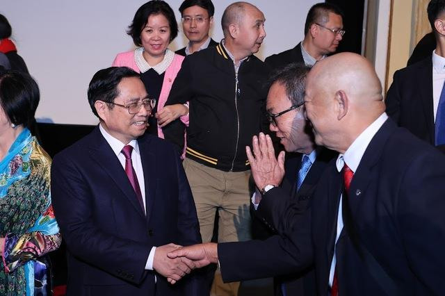 Thủ tướng gặp kiều bào tại Mỹ: 'Nước Việt Nam là một, dân tộc Việt Nam là một' - 8