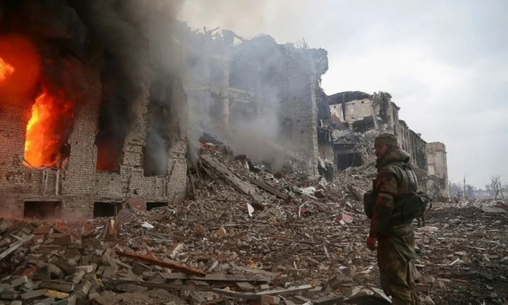 Nga nói gần 1.000 binh sỹ Ukraine tại nhà máy thép Azovstal đã 'đầu hàng' - 1