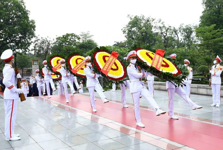 Lãnh đạo Đảng, Nhà nước vào Lăng viếng Chủ tịch Hồ Chí Minh - 6