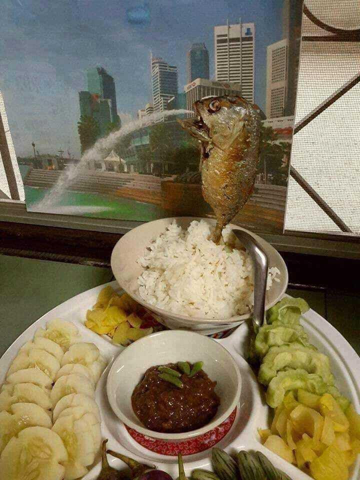 Chưa cuối tháng mà dân tình đã mời nhau bữa cơm 'thiếu mùi tiền, thừa hài hước' - 10