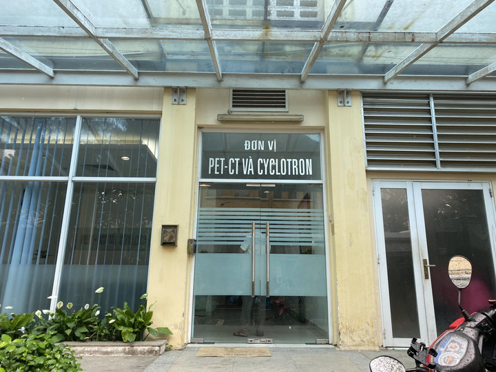 Người bệnh ung thư chạy khắp thành phố tìm nơi chụp PET/CT - 1