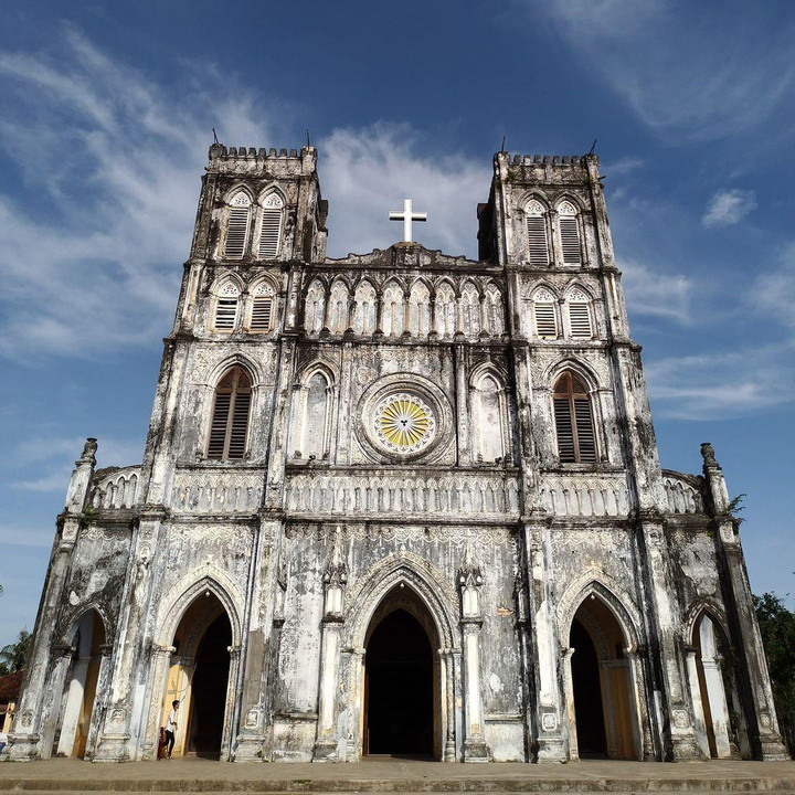 Rêu phong không kém Nhà thờ Lớn, Phú Yên cũng có 1 nhà thờ cổ bậc nhất Việt Nam - 1