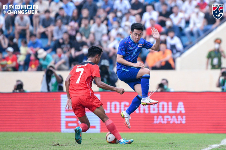 Đánh bại U23 Indonesia trong mưa thẻ đỏ, U23 Thái Lan vào chung kết SEA Games 31 - 1