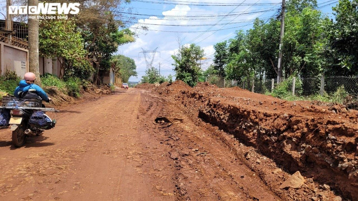 Nhà thầu được tạm ứng hơn 200 tỷ đồng tại dự án nghìn tỷ khi chưa có mặt bằng - 1