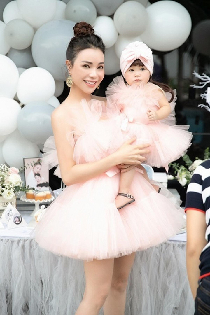 Trà Ngọc Hằng luôn cắn rứt bởi 2 lần định bỏ đứa con trong bụng - 3